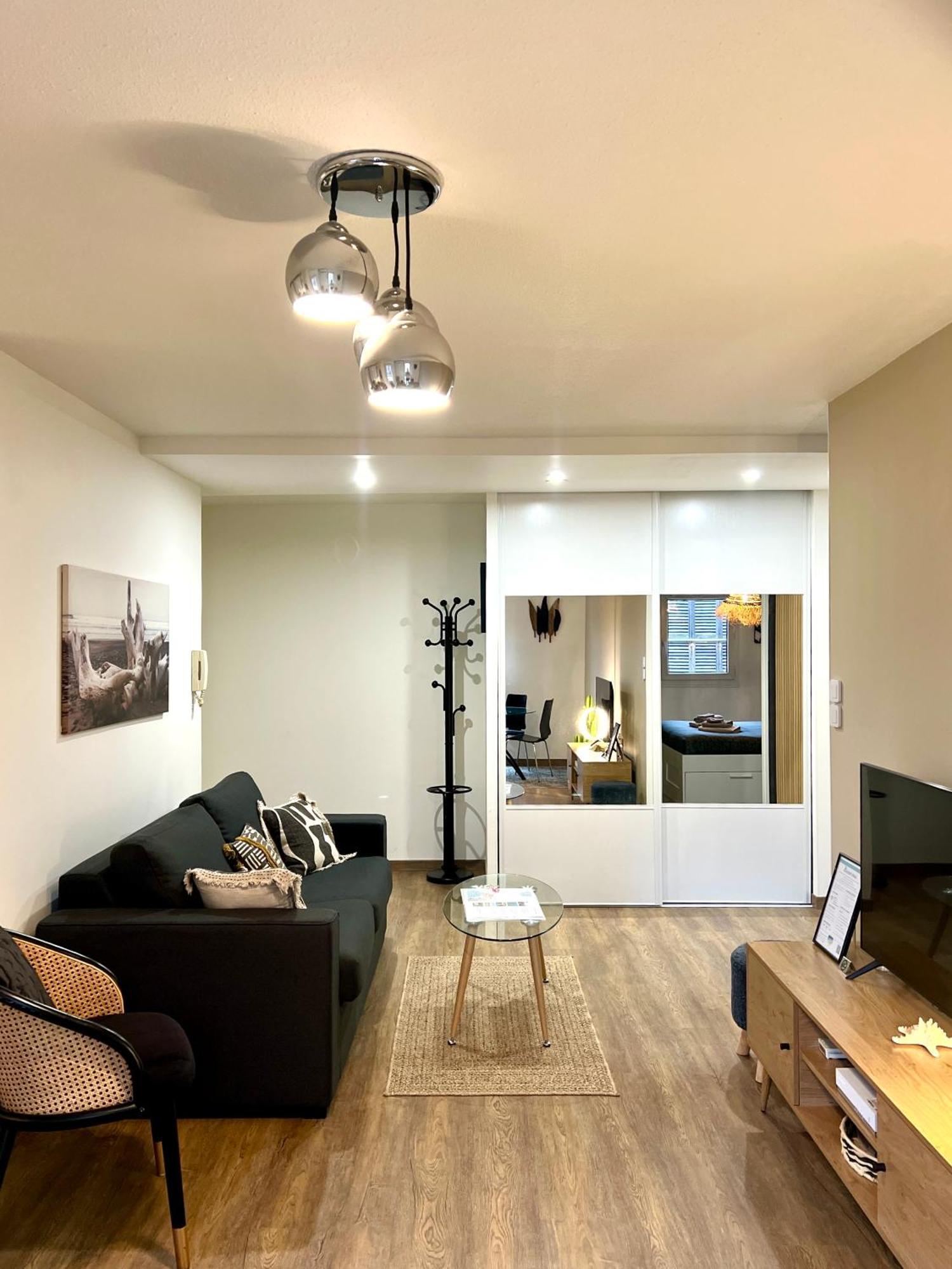 Apartamento T2 Beaux Arts Parking Prive Gratuit *